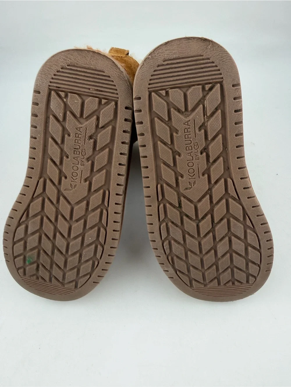 Koolaburra by Ugg Kids Aribel Short - SZ 13- Chestnut Tan Insulated Winter Boots